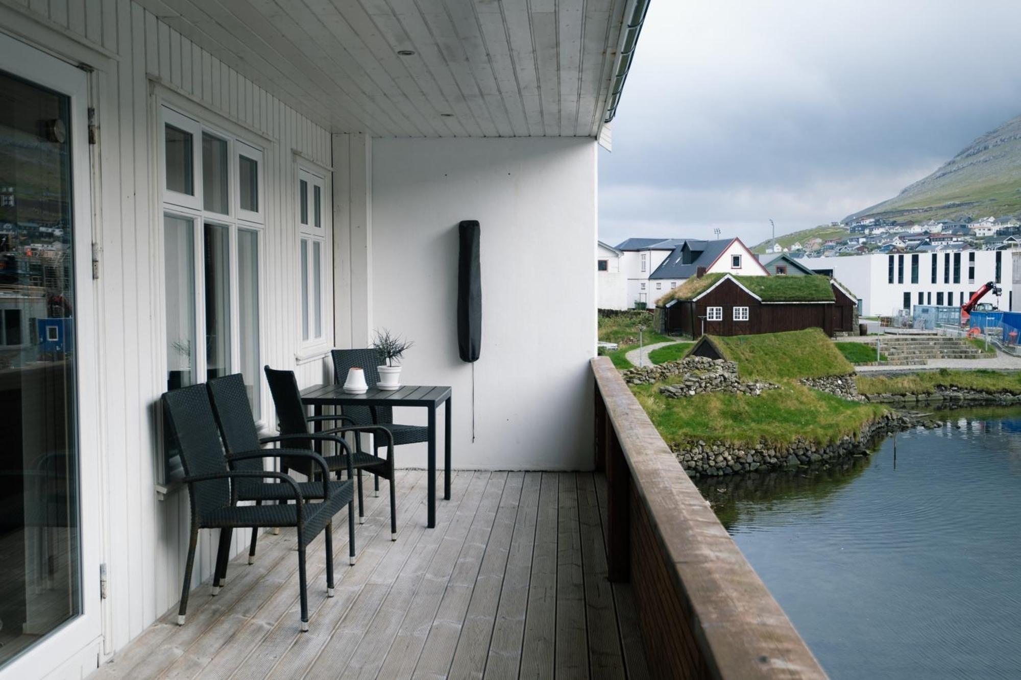 Spacious City Center Home By The Sea Klaksvík Exterior foto